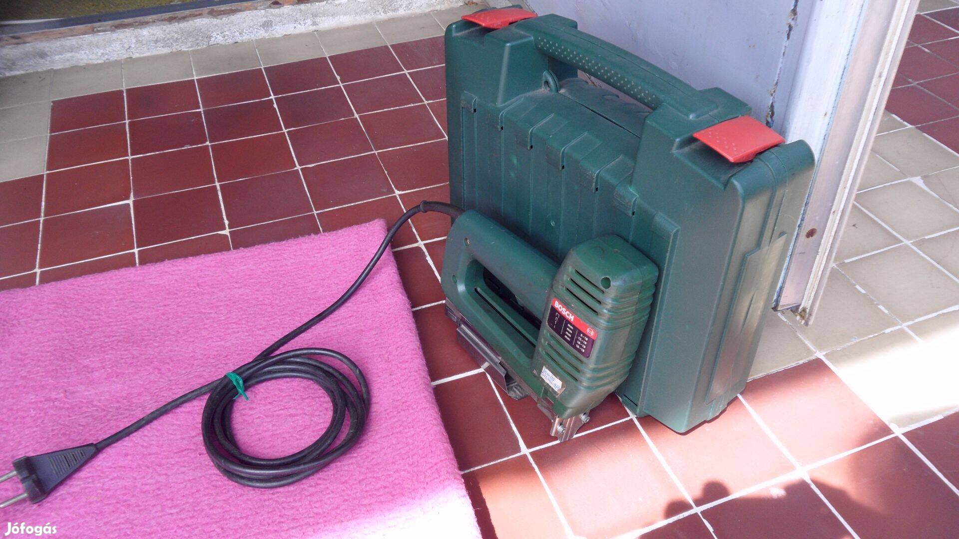 Bosch kapcsozógép és szögbelövésre PTK típus, kapcsos gép 220 V
