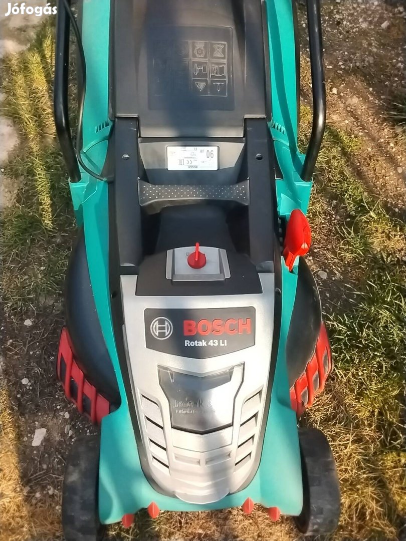 Bosch rotak 43li akus fünyiro akuval töltöjével