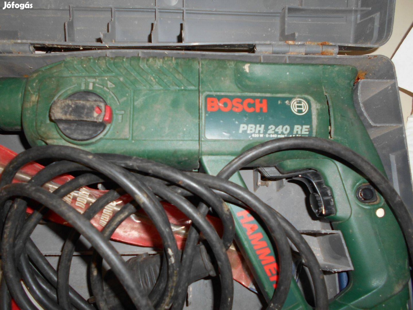 Bosch ütvefúró véső fúrókkal