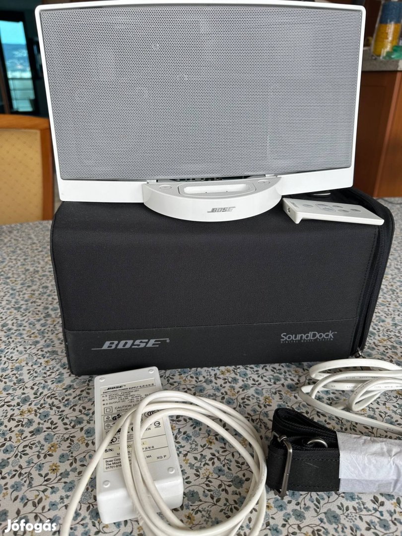 Bose sound dock hangfal gyári eredeti hordozóban újszerű