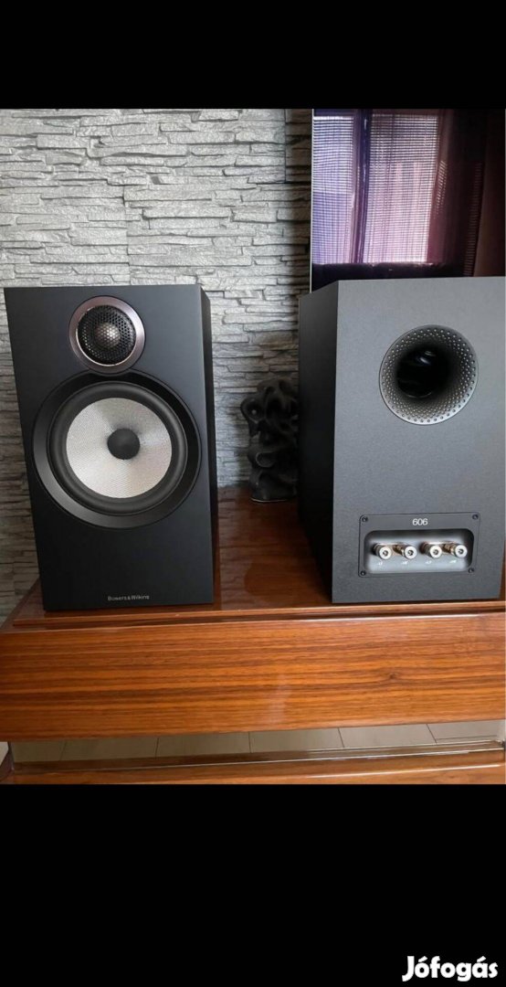 Bowers & Wilkins 606 s3 (állványaival)