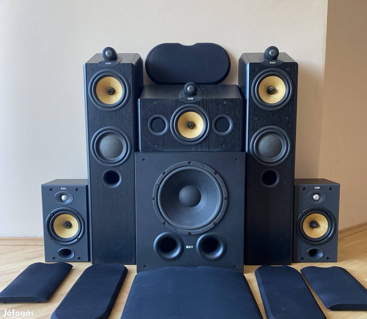 Bowers Wilkins BW 5.1 házimozi hangfal szett