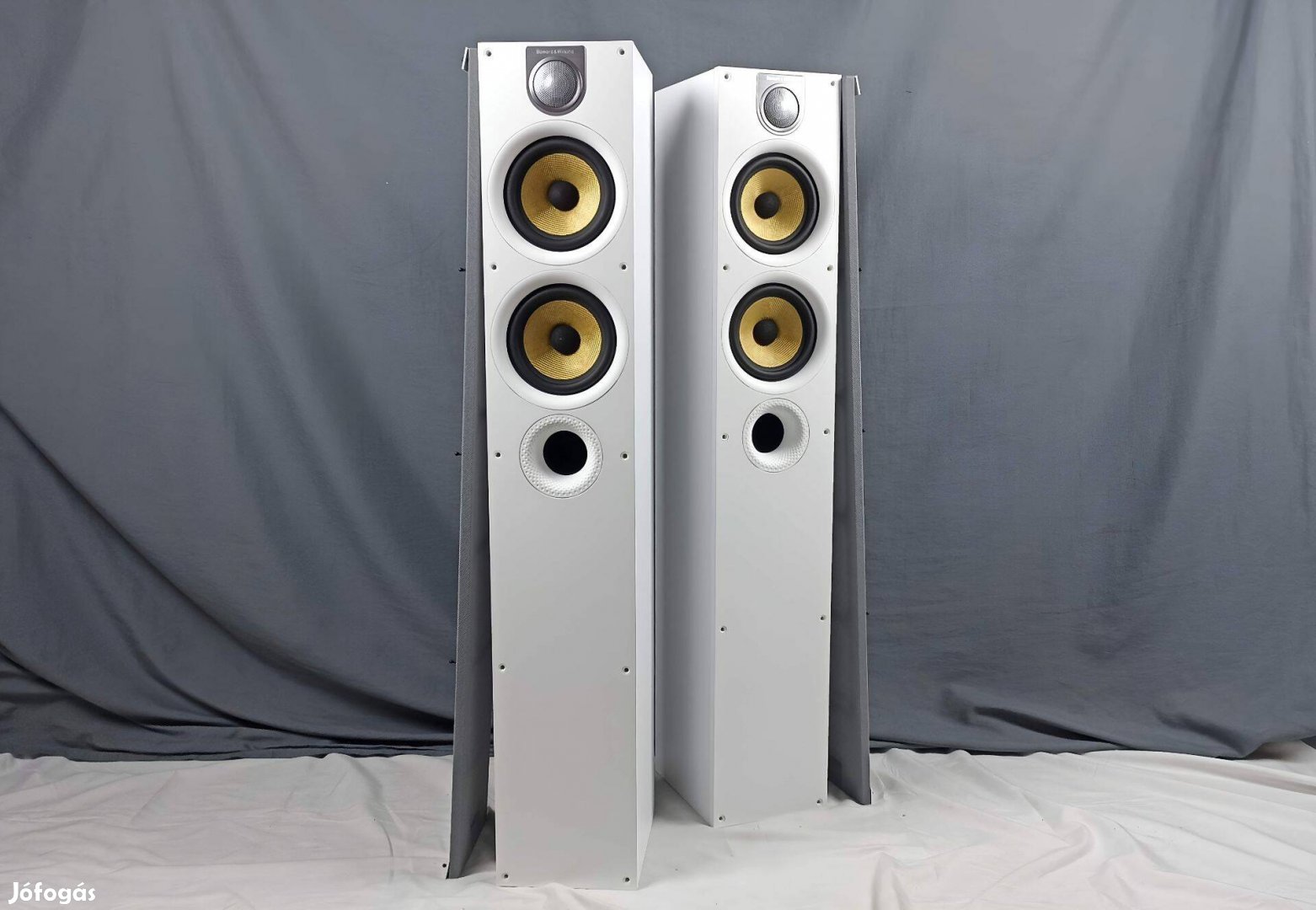 Bowers & Wilkins B&W 684 S2