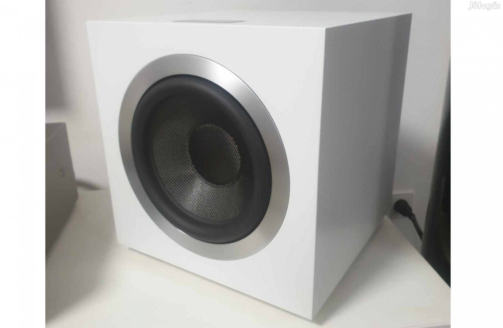 Bowers & Wilkins DB4S subwoofer