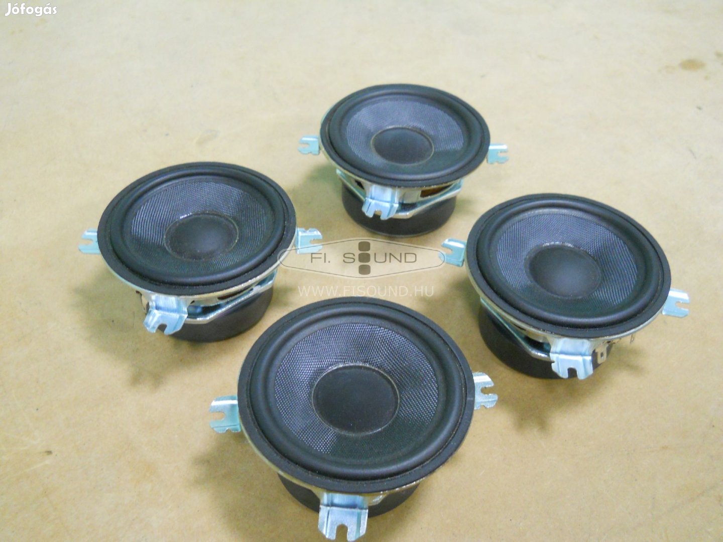 Bowers & Wilkins ZeppelinAir ,25W,8ohm gumiperemes középsugárzó pár