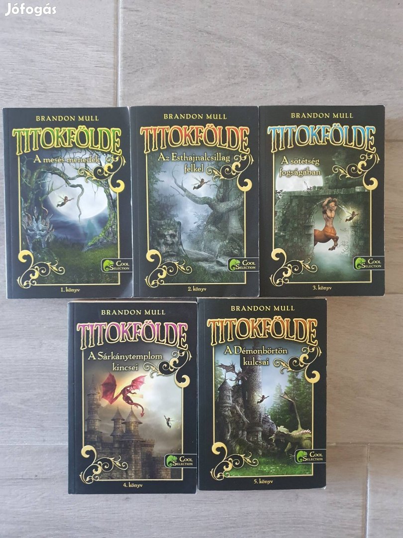 Brandon Mull - Titokfölde teljes sorozat 