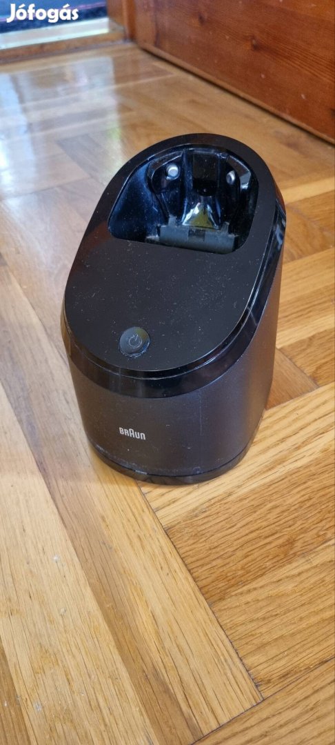 Braun borotva töltő, tisztítóállomás 5425 típus