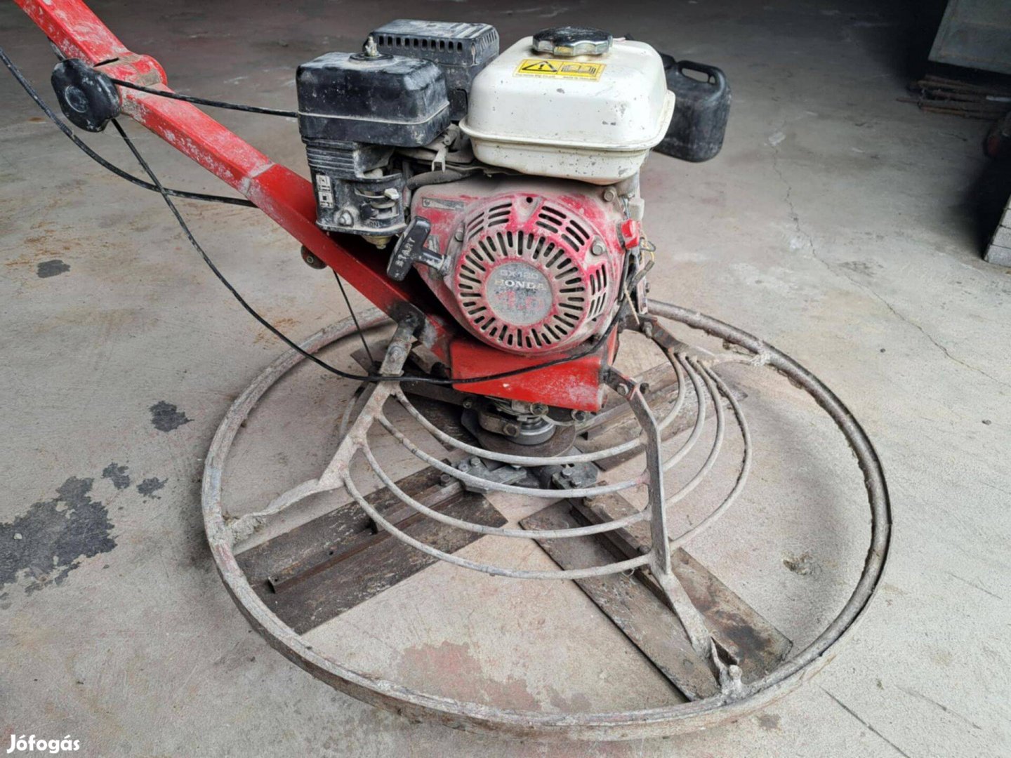 Breaker 600 Honda Gx160 betonsimító gép