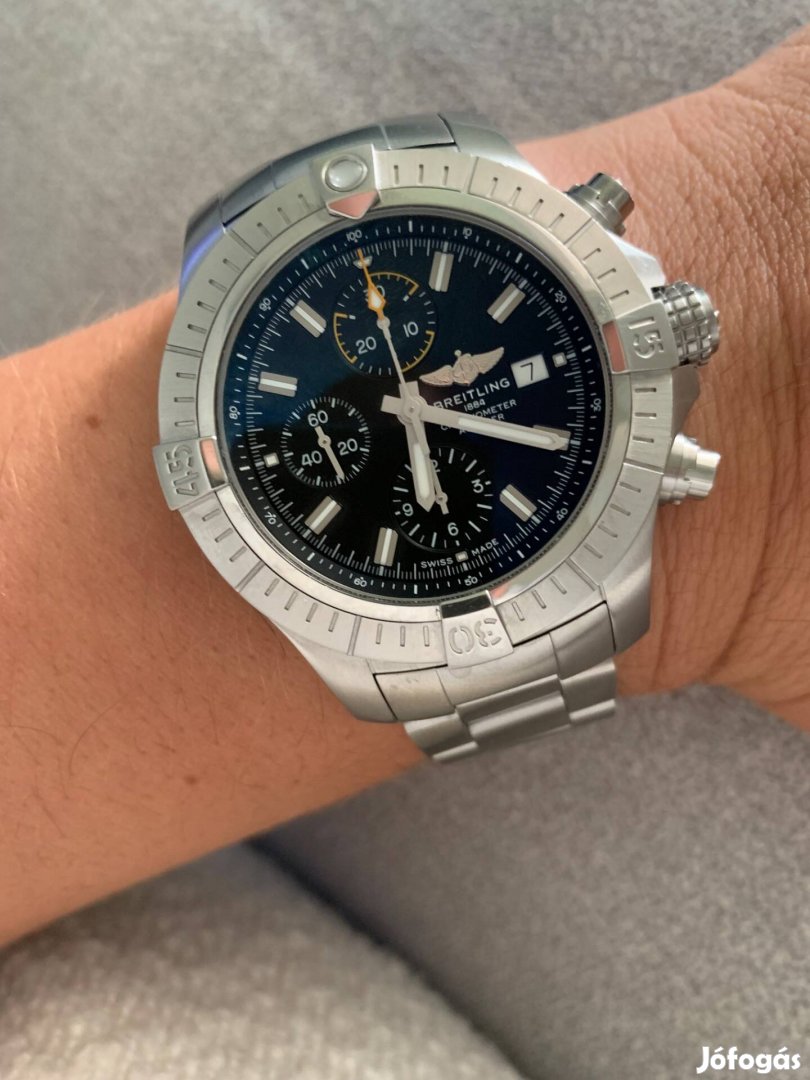 Breitling Avenger Chronograph 45