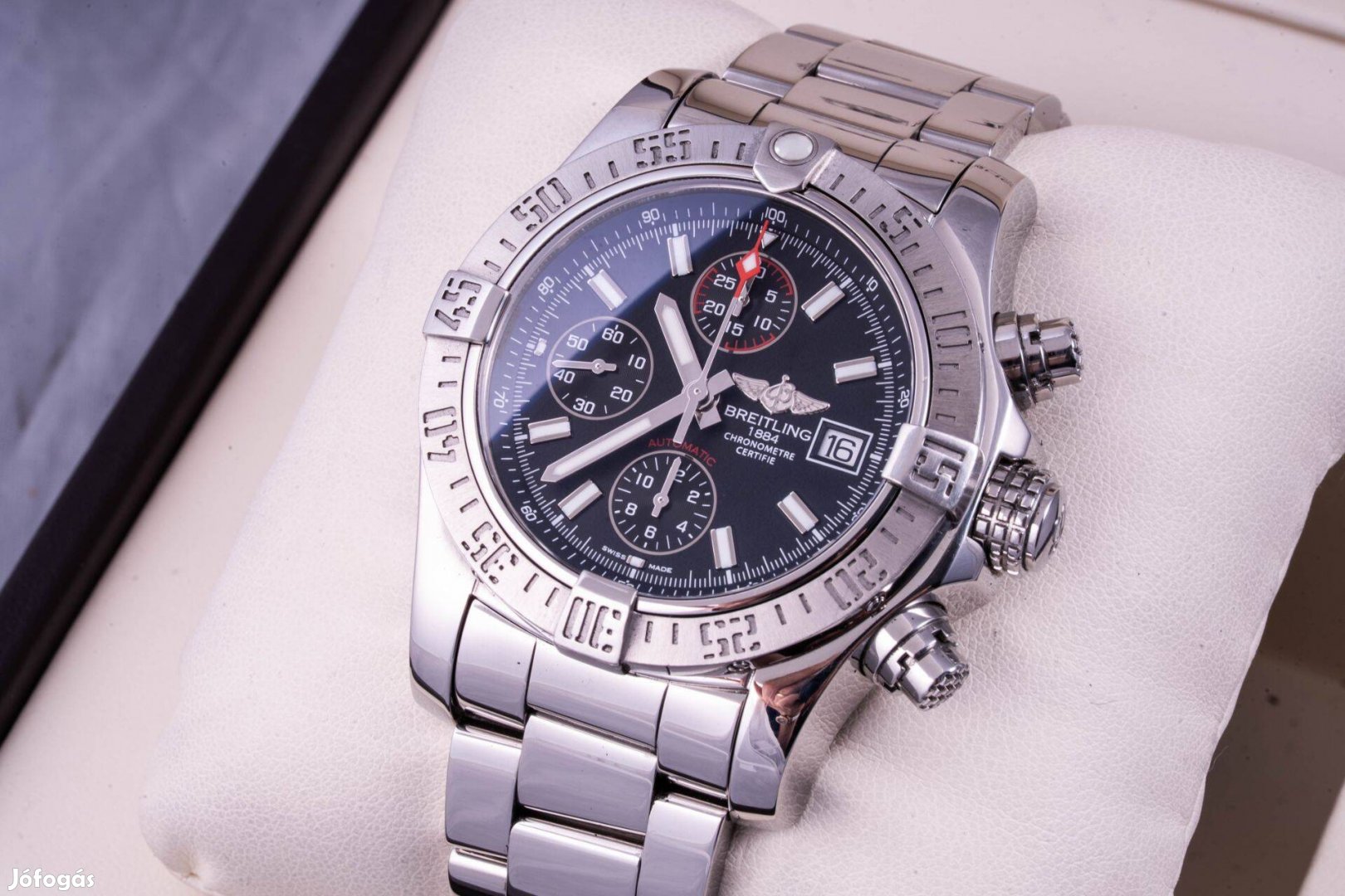 Breitling Avenger II Chronograph