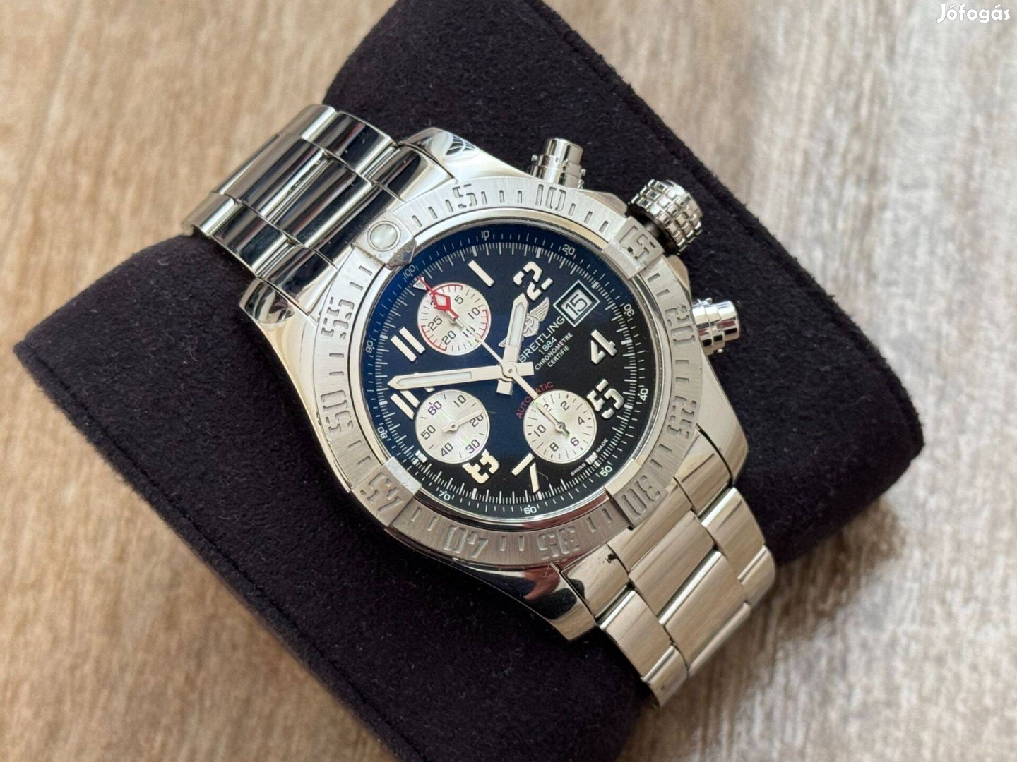 Breitling Avenger II. 43 Lgsw