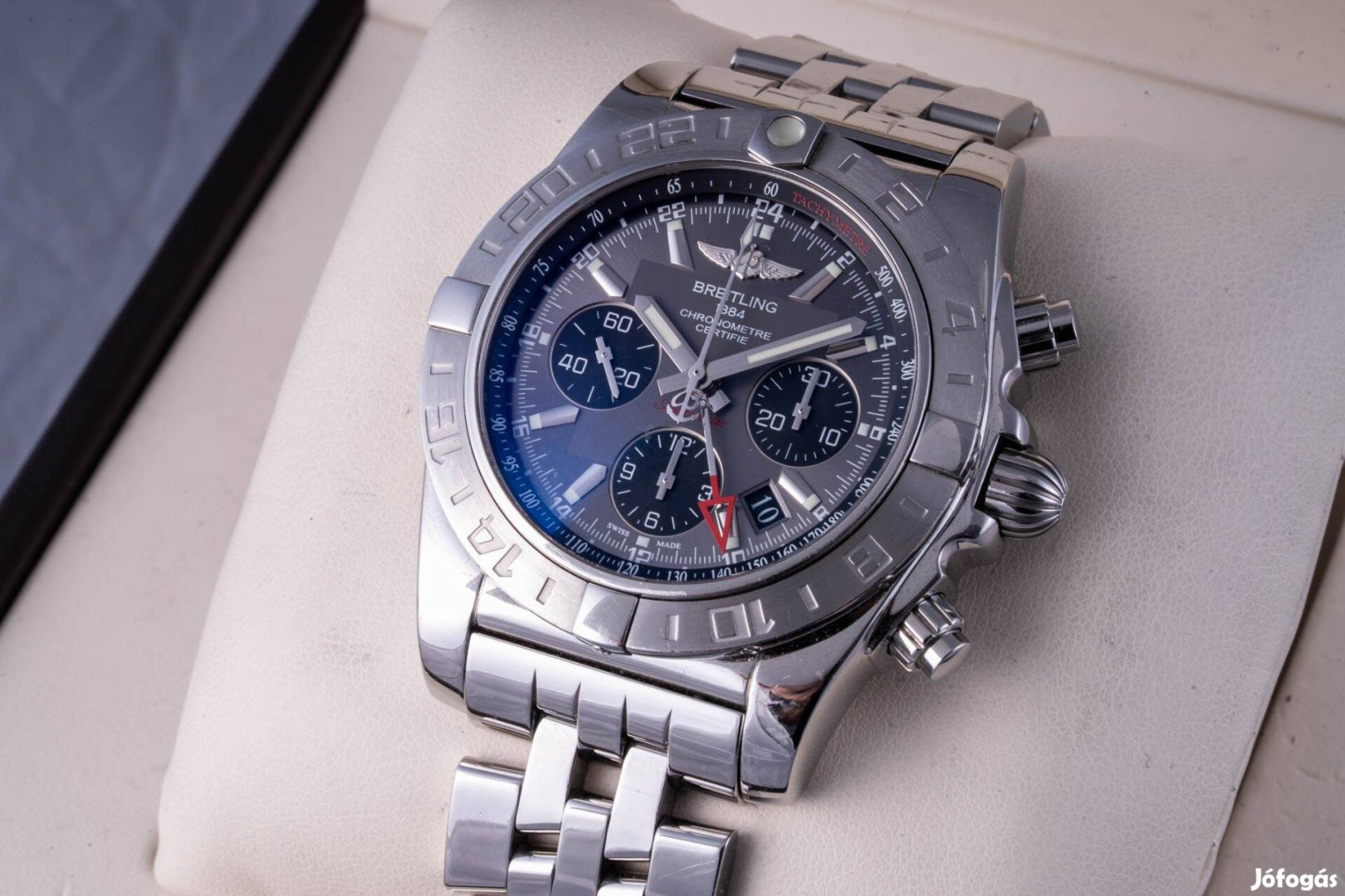 Breitling B04 GMT