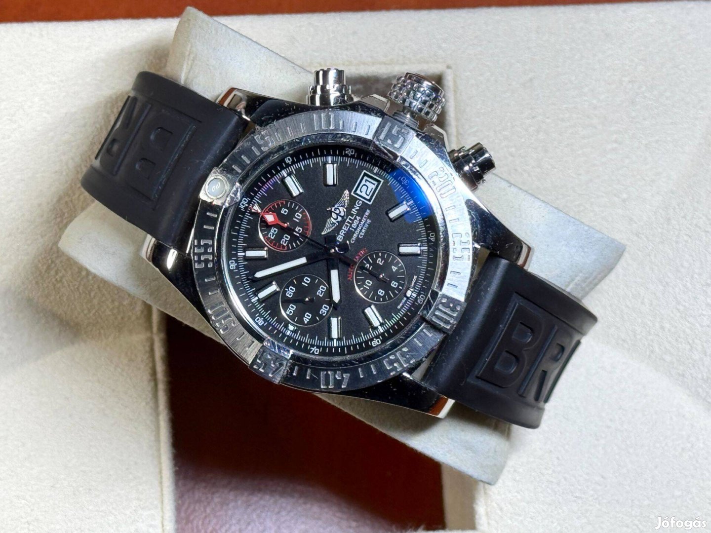 Breitling Chrono Avenger II. 43 Lgsw