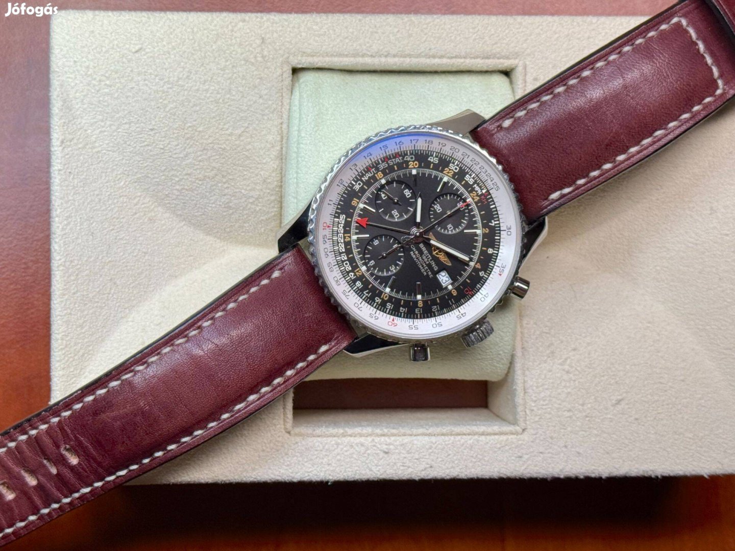 Breitling Navitimer World GMT Chronograph 46 fekete Lgsw