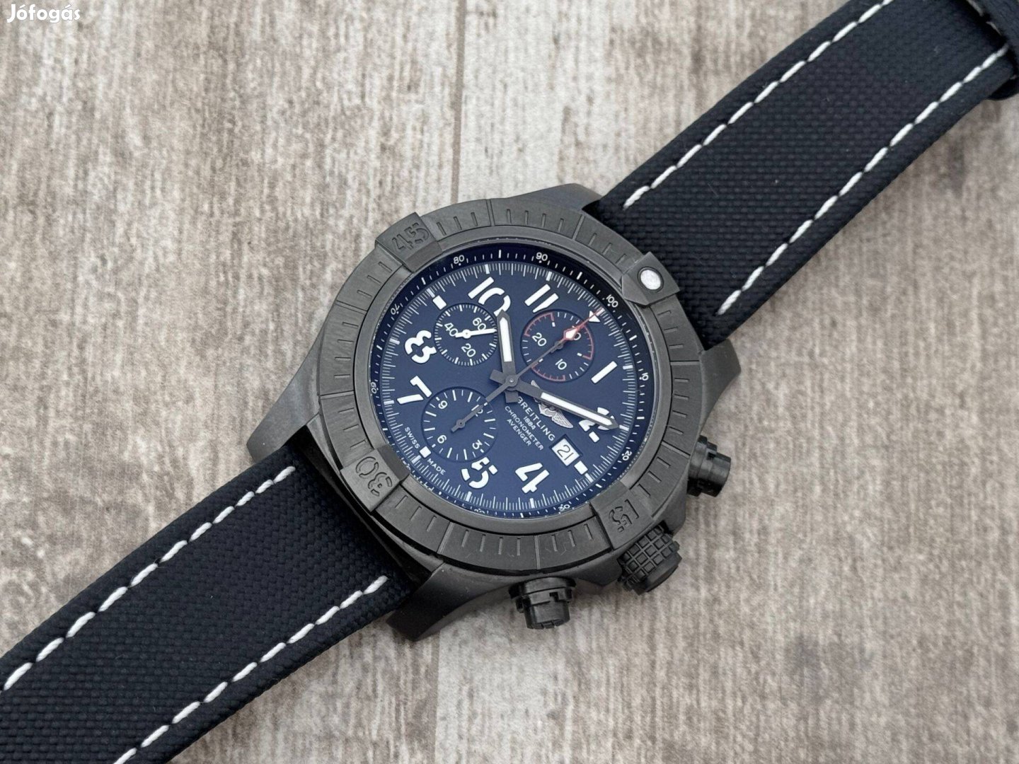 Breitling Super Avenger Chronograph 48 Night Mission garanciális Lgsw