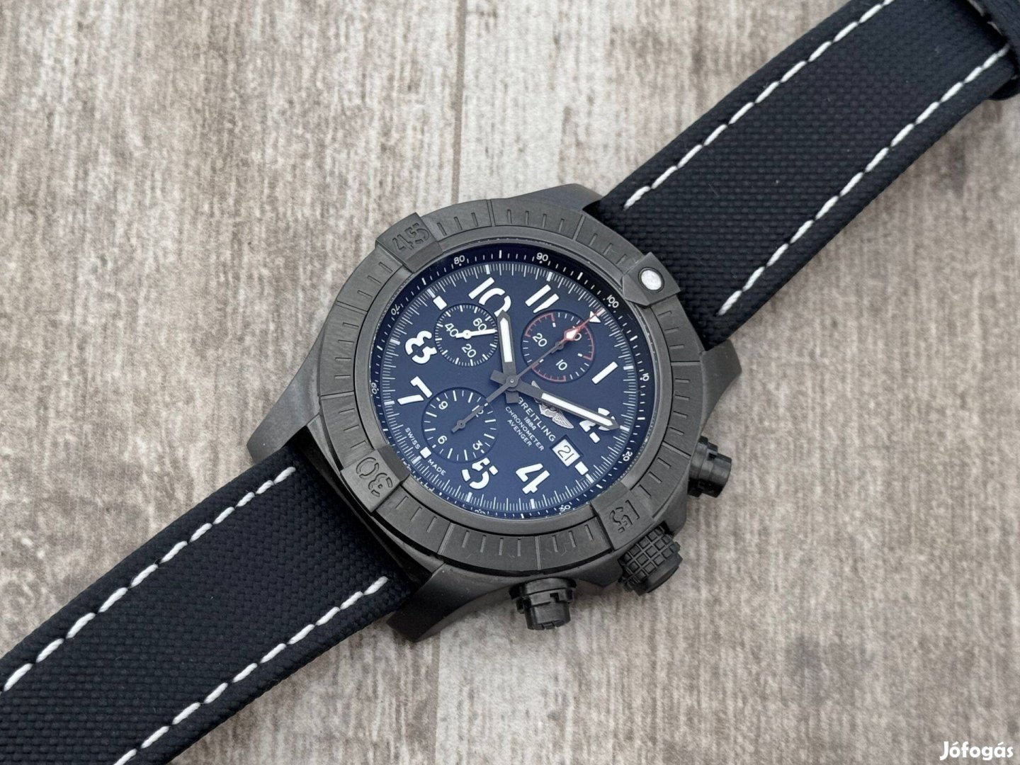 Breitling Super Avenger Chronograph 48 Night Mission garanciális Lgsw