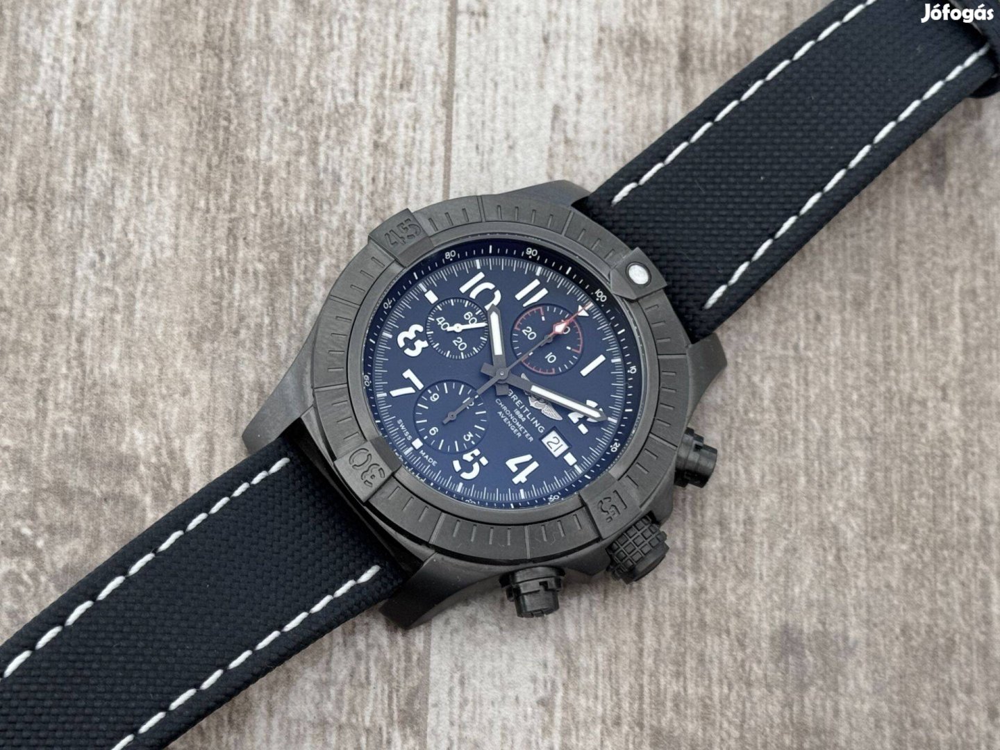 Breitling Super Avenger Chronograph 48 Night Mission garanciális Lgsw