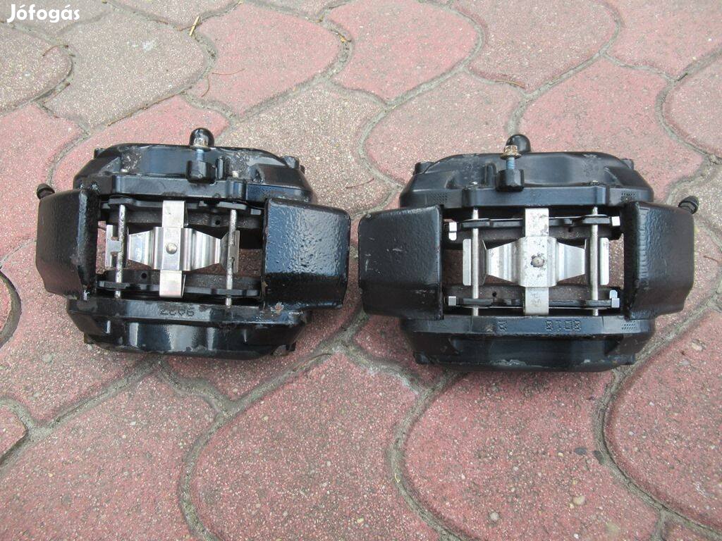 Brembo négydugattyús féknyereg 4 dugattyús nagy fék nyereg 330mm