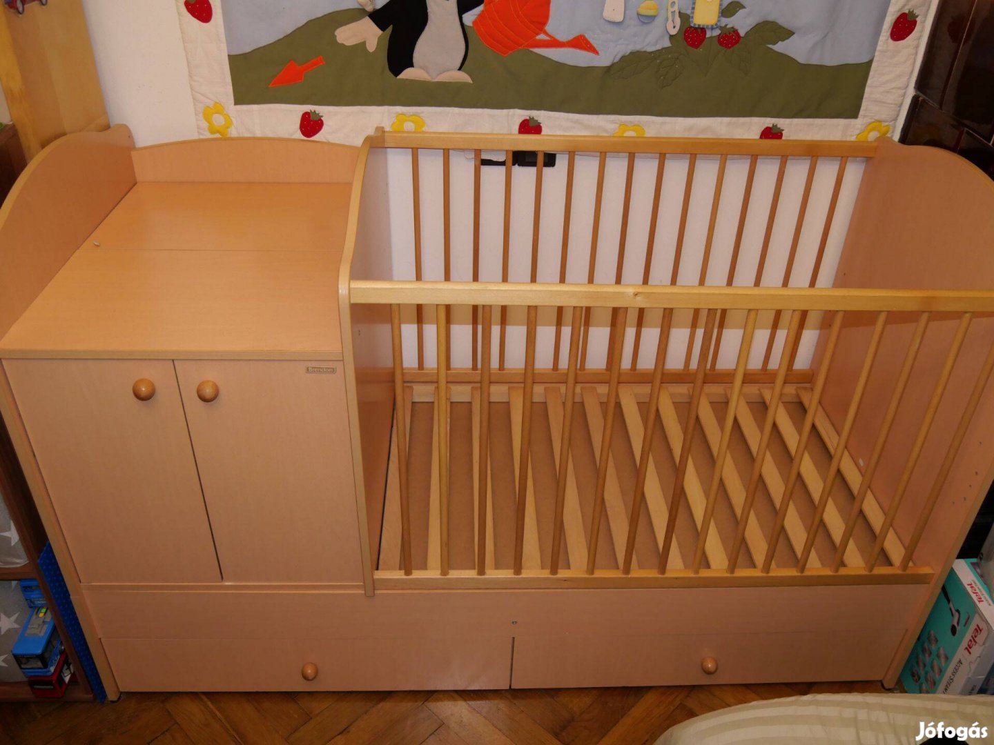 Brendon kombi gyerekágy pelenkázóval