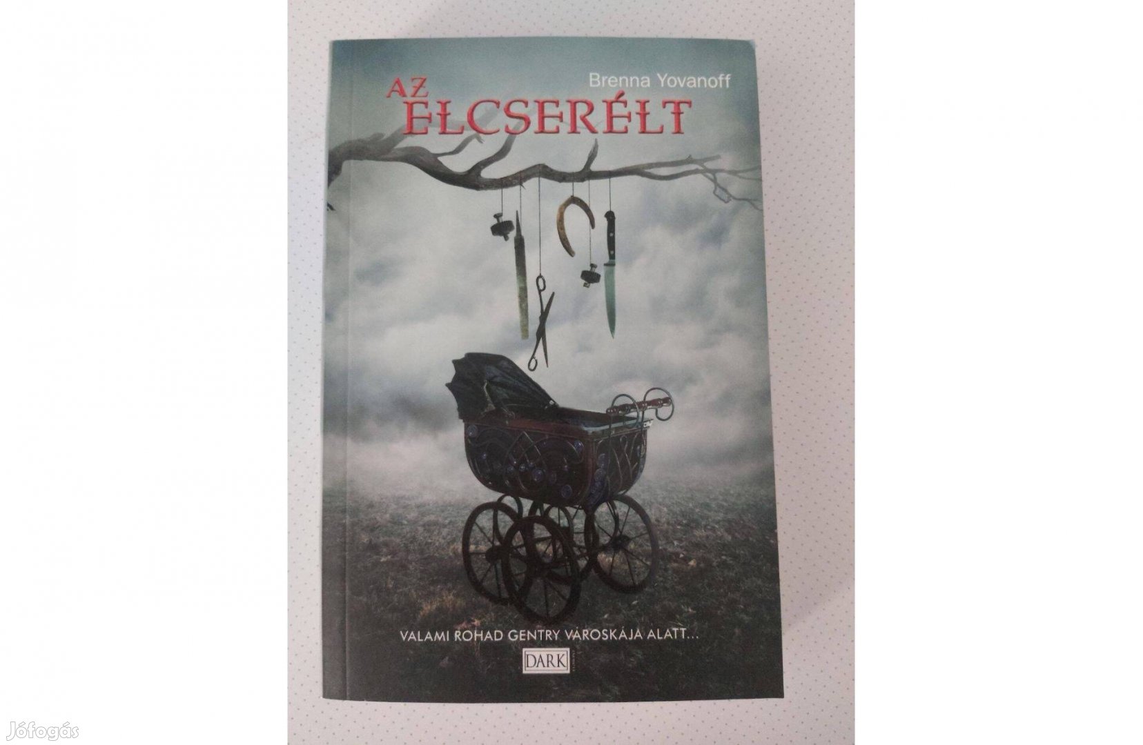 Brenna Yovanoff Az elcserélt