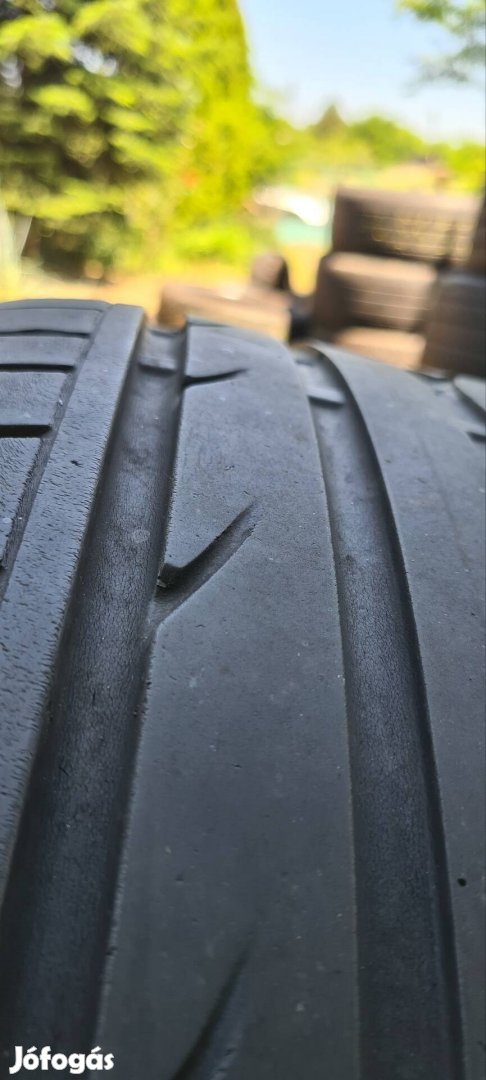 Bridgeston 225/45 R18 szép állapotú defekt tűrő nyári gumi 