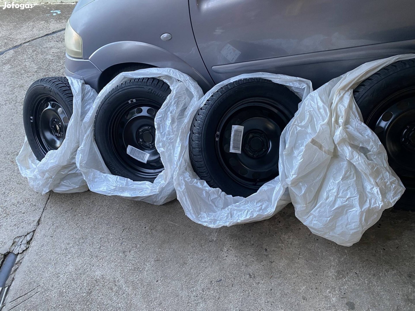 Bridgestone 195/60 R16