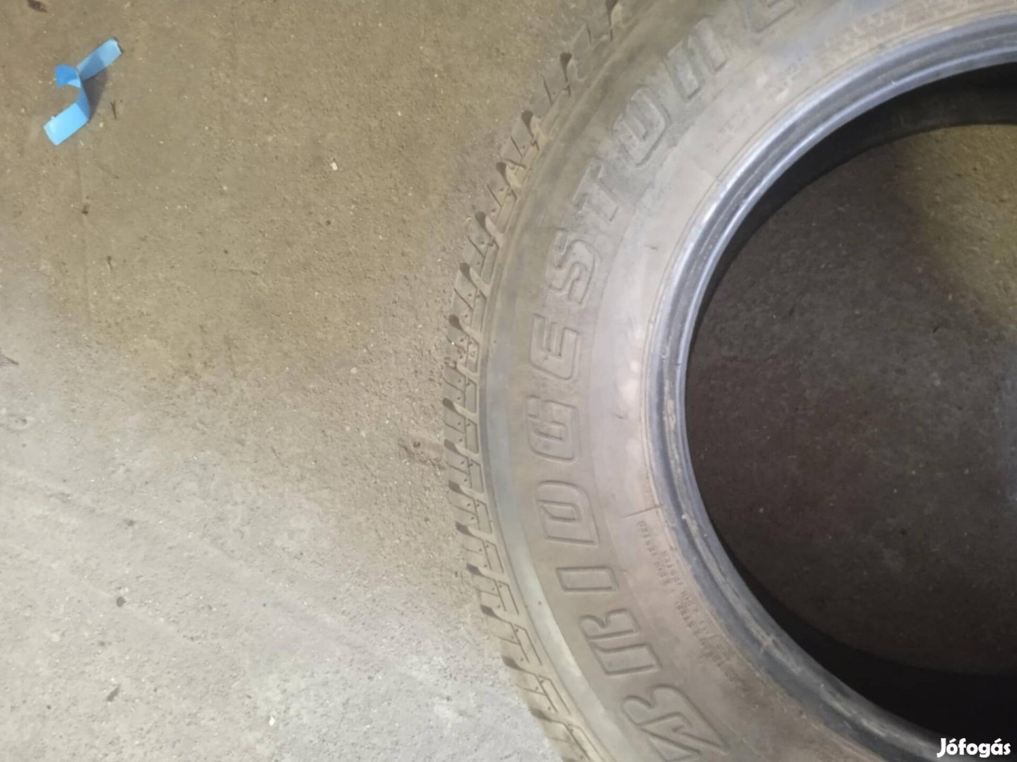 Bridgestone 195/80r15 gumi
