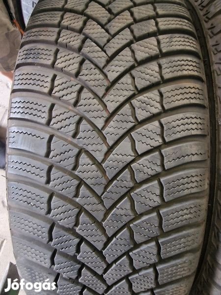 Bridgestone 205/55R16 LM-001 6.5mm DOT18 használt gumi HG12849 téli