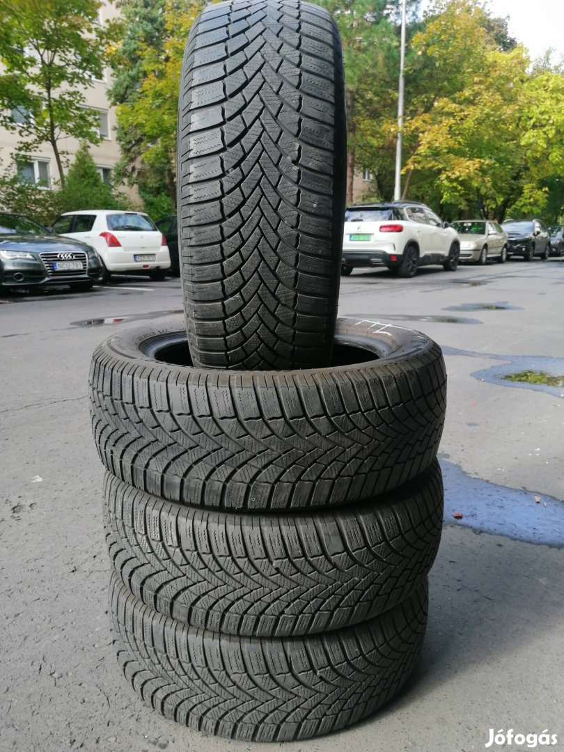 Bridgestone 205/55 R16  Blizzak téligumi garnitúra 