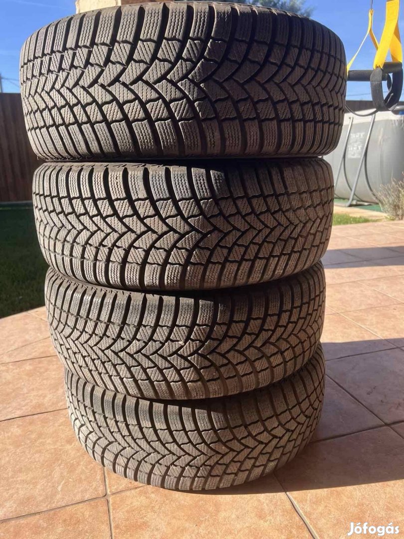 Bridgestone 205/55 R16 téli abroncs