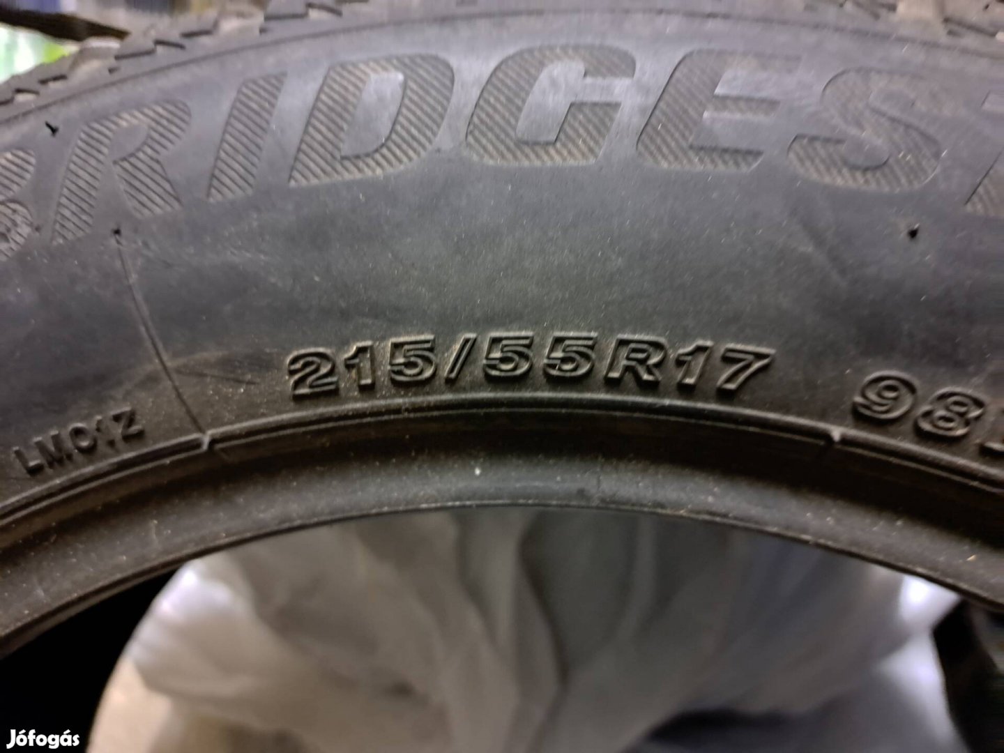 Bridgestone 215/55/17 téli gumi