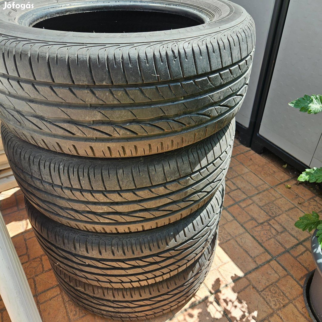 Bridgestone 215/55 R16 nyári gumi