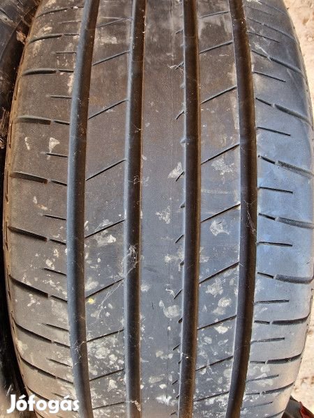 Bridgestone 225/45R19 T005A 6mm DOT19 használt gumi HG12891 nyári