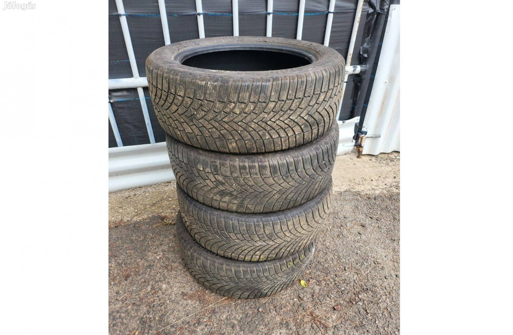 Bridgestone 225/55 R18 téli gumik