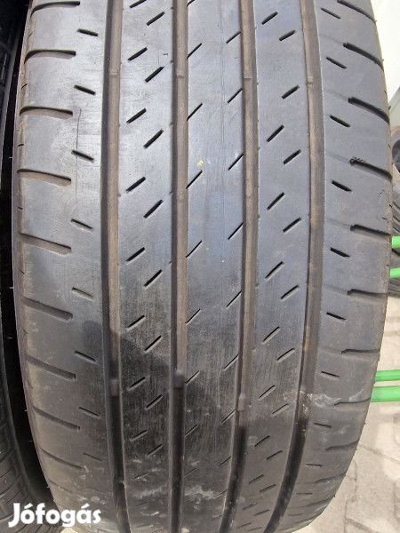 Bridgestone 225/60R18 DUELER33 5mm DOT16 használt gumi HG12946 nyári