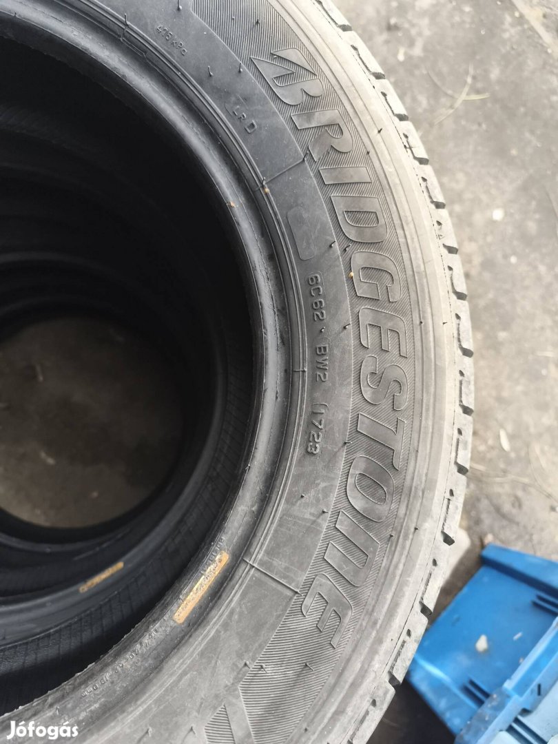 Bridgestone 225/65R16 C nyári abroncs 