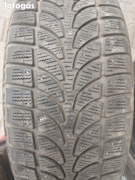 Bridgestone 235/60R18 LM-80 5-6mm DOT16 használt gumi HG7864 téli