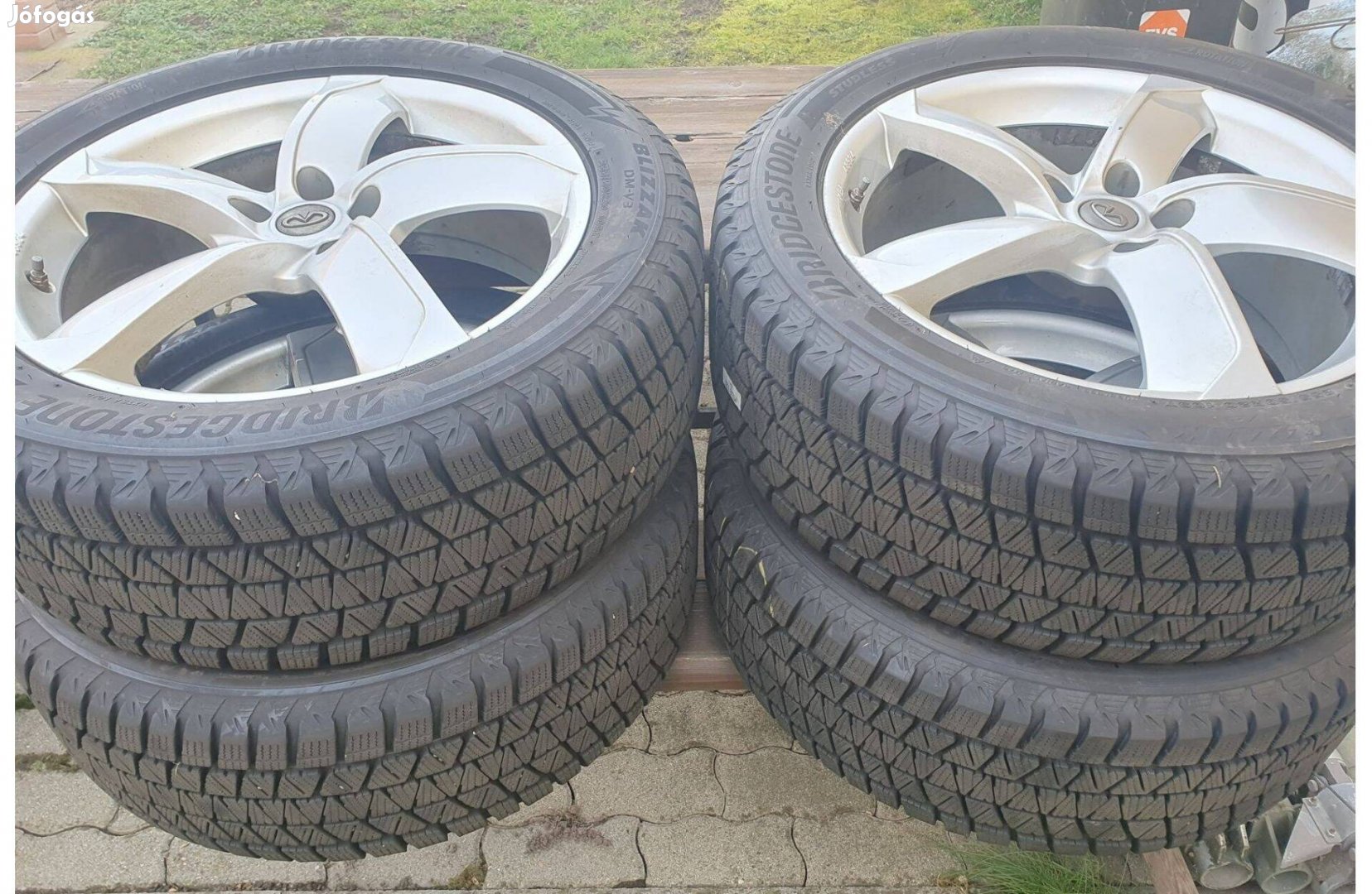 Bridgestone 255/50 R20 téli gumi Infiniti 5X114.3 20" alufelni