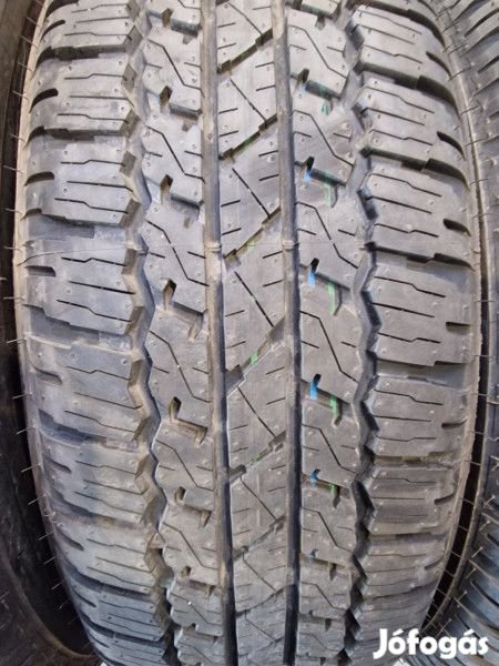 Bridgestone 265/65R17 DUELER 693 8mm DOT17 használt gumi HG13114 nyá