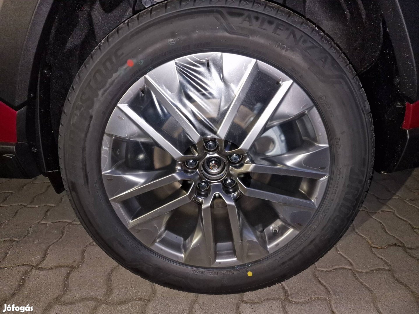 Bridgestone Alenza 001 235/55 R19 új nyári gumiszett