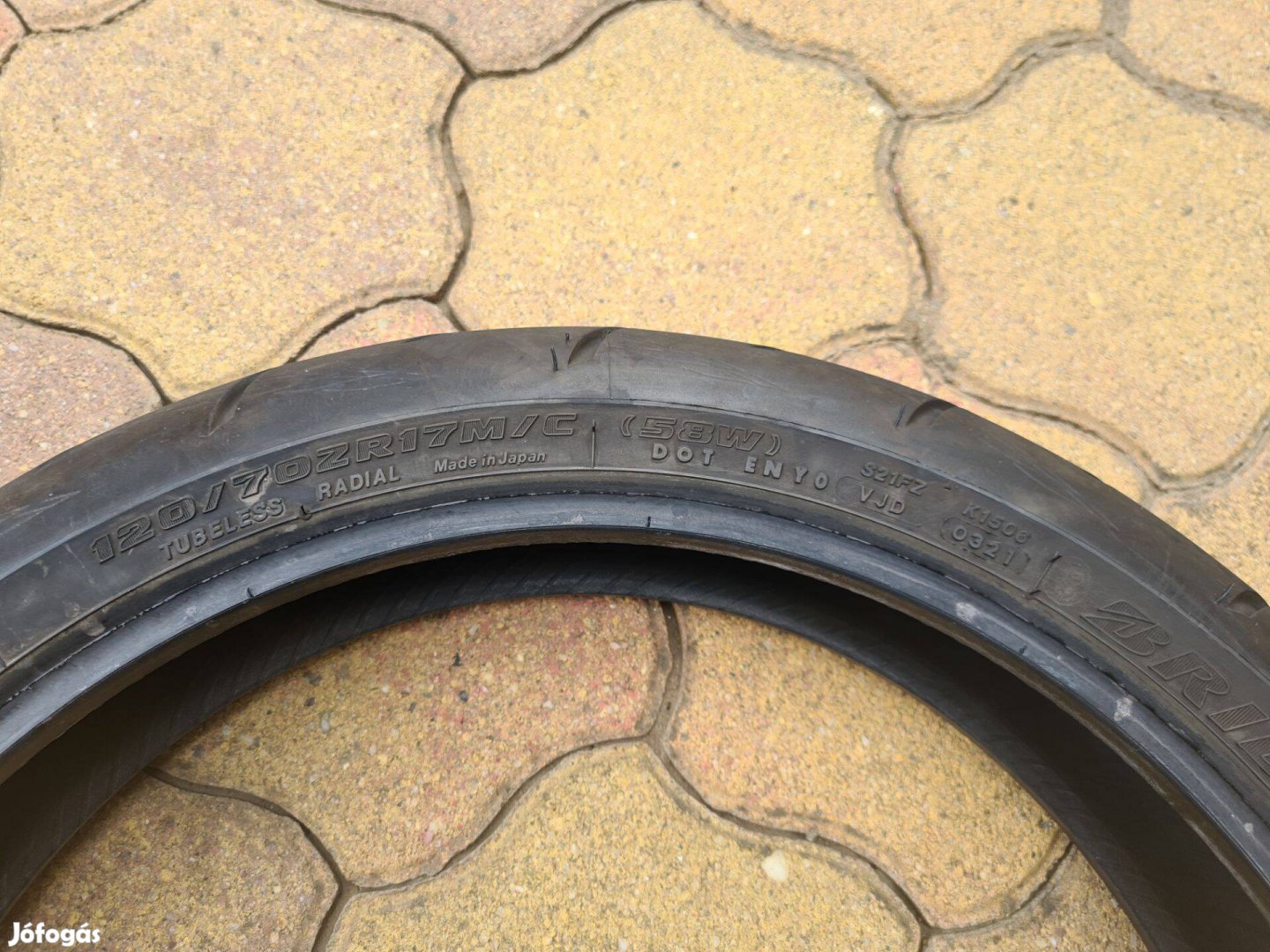 Bridgestone Battlax R17, motorgumi, motor gumi, gumiabroncs