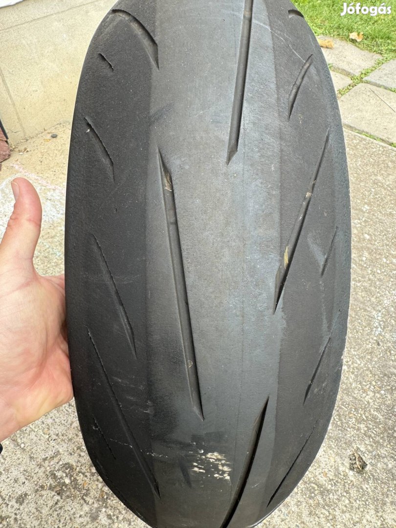 Bridgestone Battlax S22