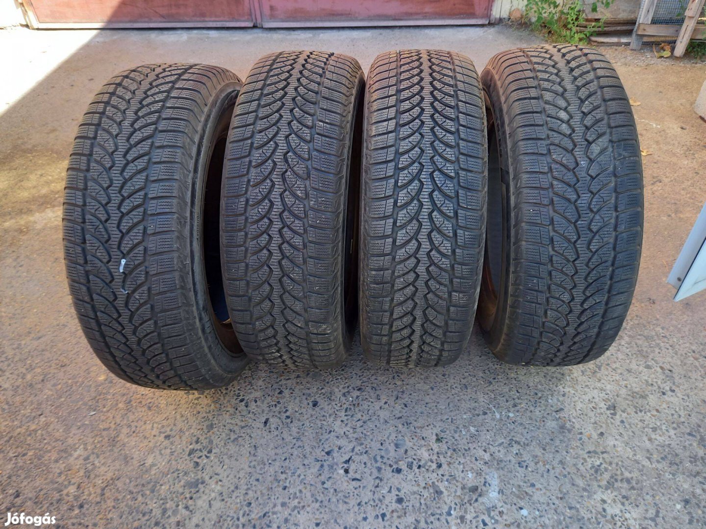 Bridgestone Blizzak 235/65r 17 téli