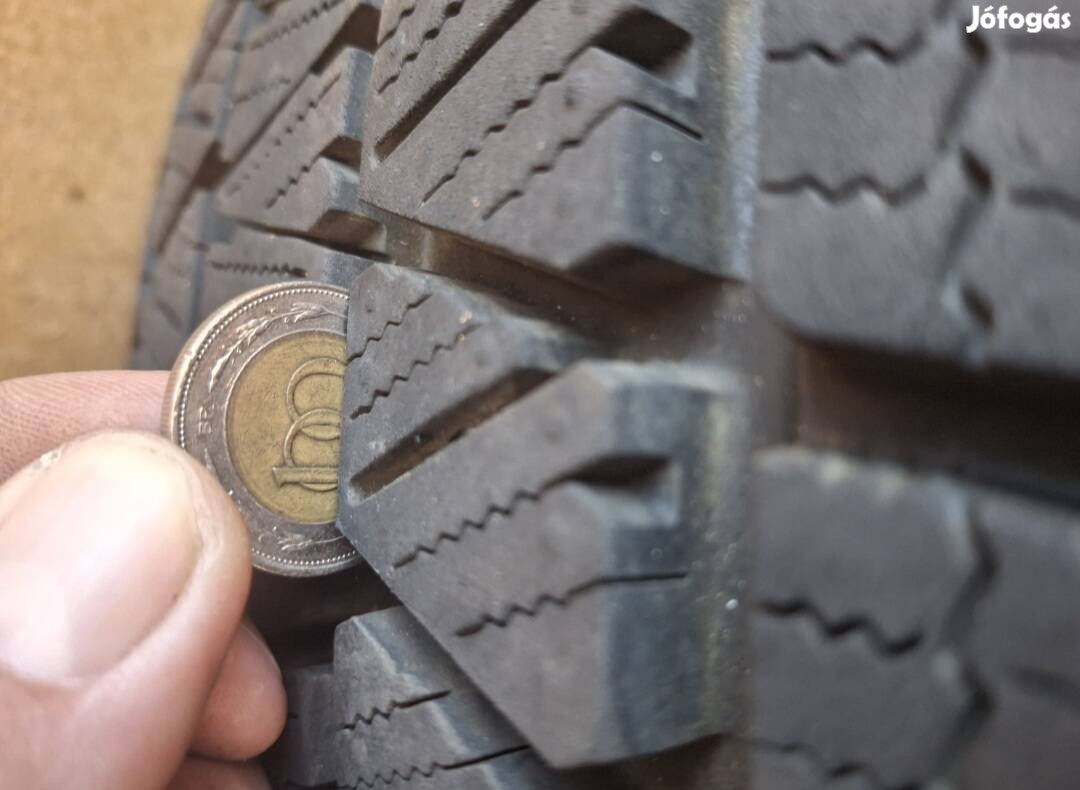 Bridgestone Blizzak DM.V3 téli gumi, 215/65 R16