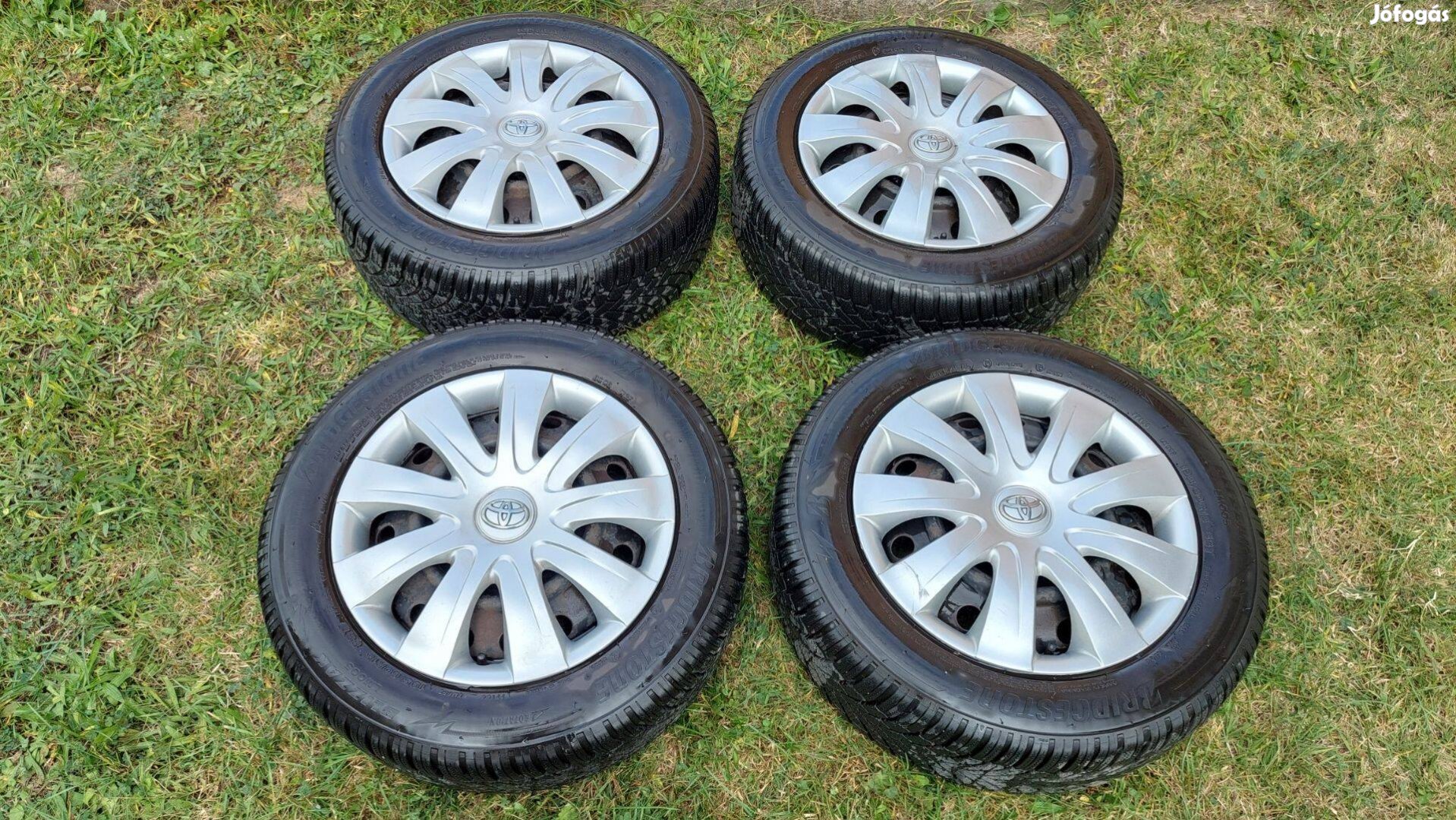 Bridgestone Blizzak LM005 195/60R15 +gyári Toyota 4x100 acélfelni