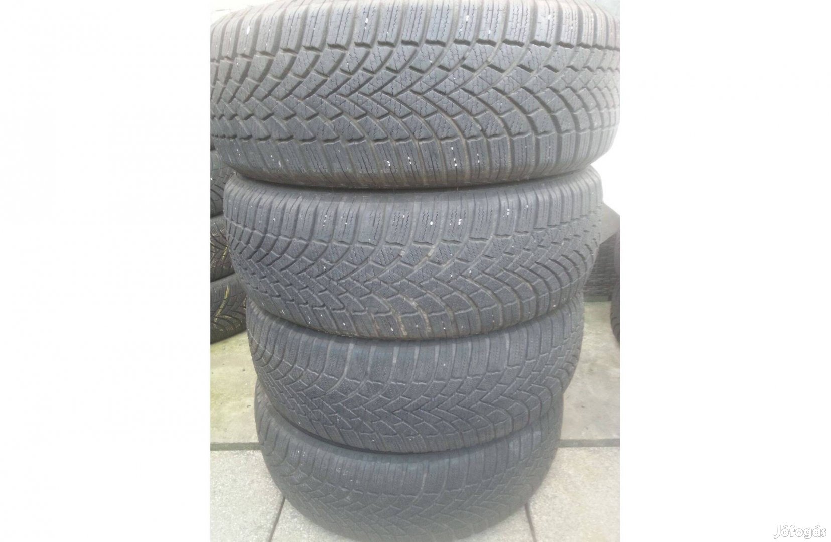 Bridgestone Blizzak LM005 újszerű téli gumi 205/60R16