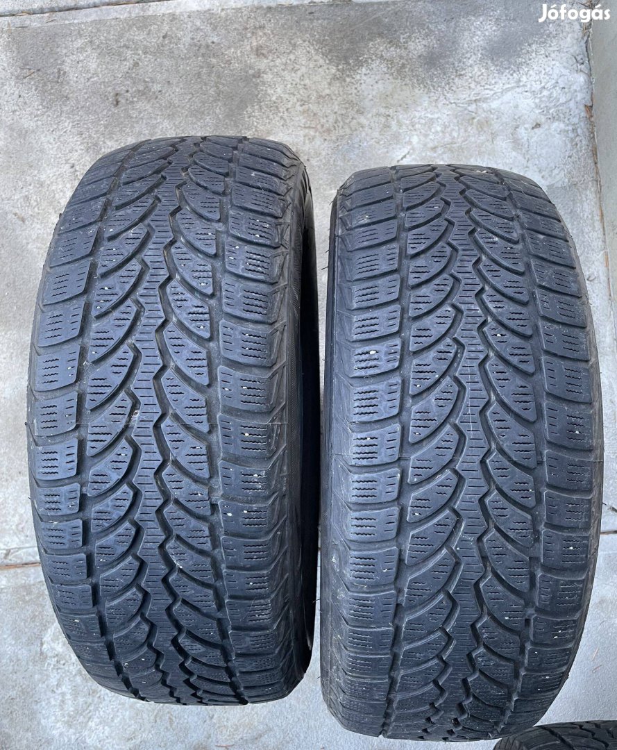 Bridgestone Blizzak LM-32 205/55 R16 91H téli gumi garnitúra