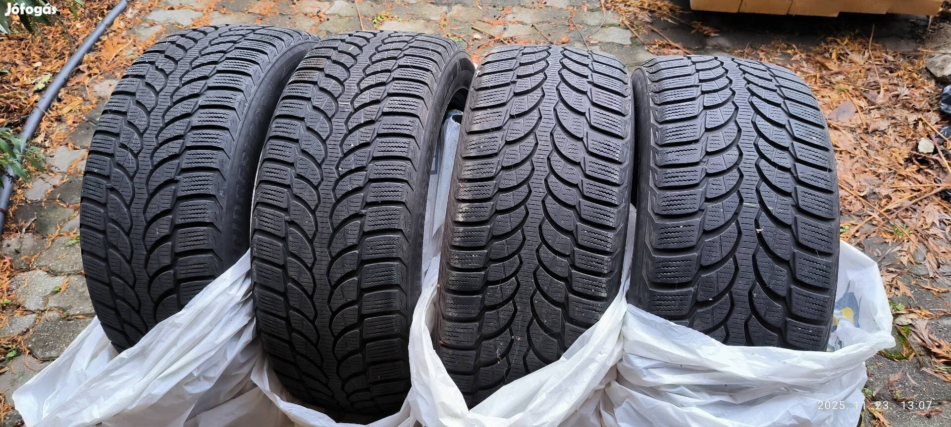 Bridgestone Blizzak LM-32 235/50 R18 garnitúra