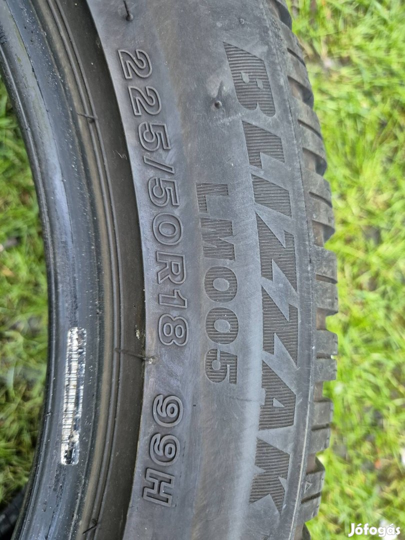 Bridgestone Blizzak lm005 225x50xr18 téli gumi abroncs téligumi R18