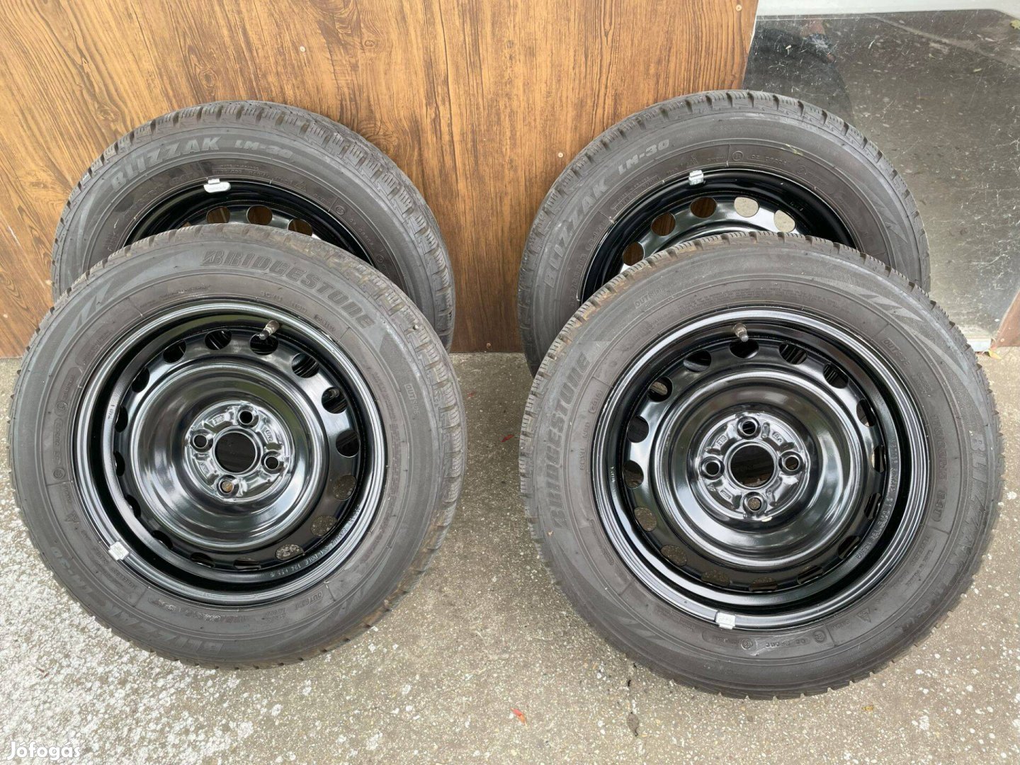 Bridgestone Blizzak téli gumi és felni (Toyota felni 15)